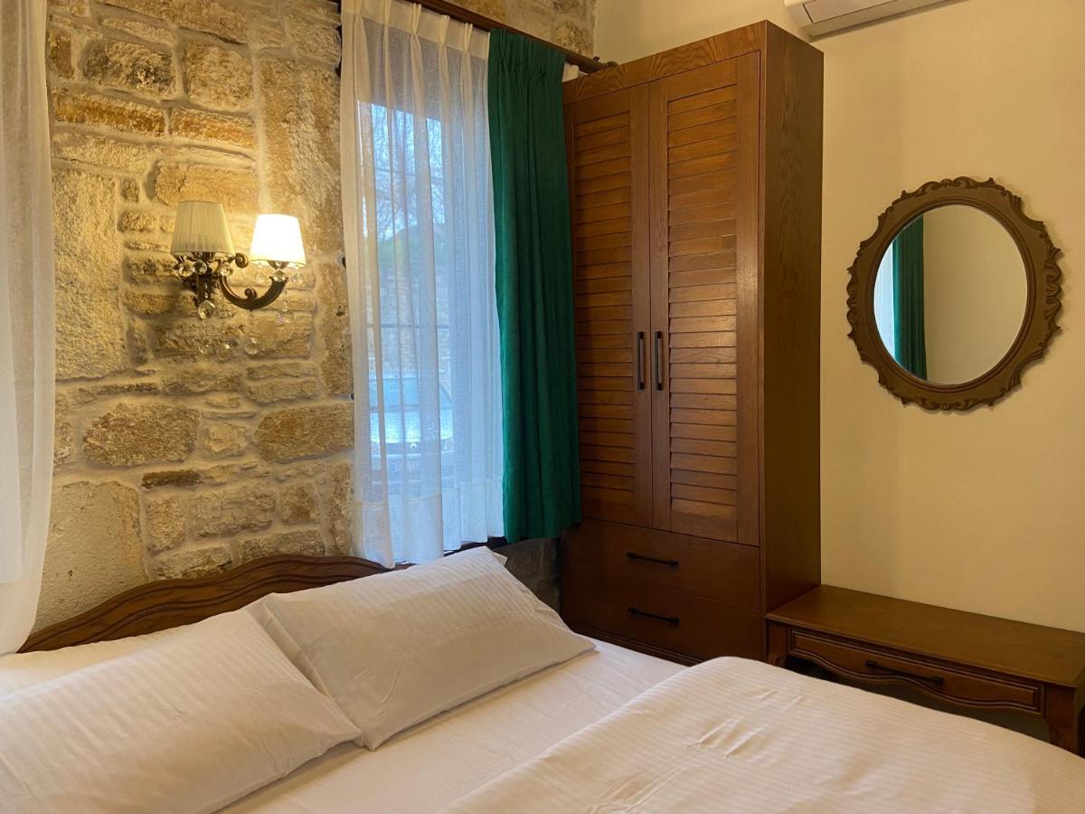 Dionysos 1789 Boutique Hotel Foça Exterior foto